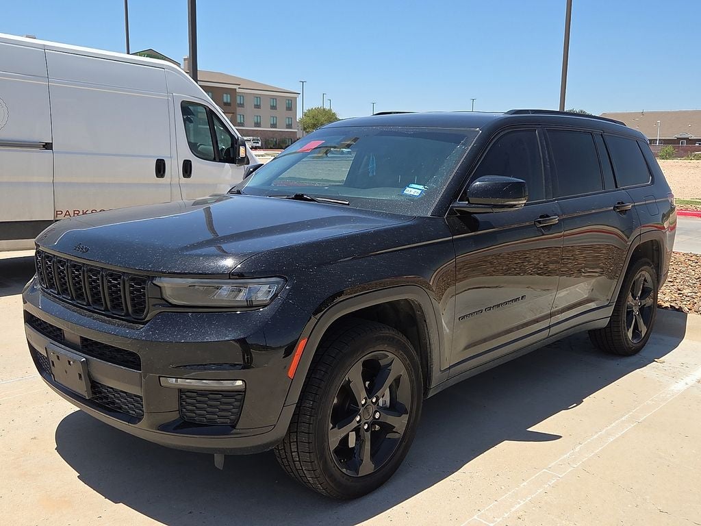 2022 Jeep Grand Cherokee L Limited 4x4's photo