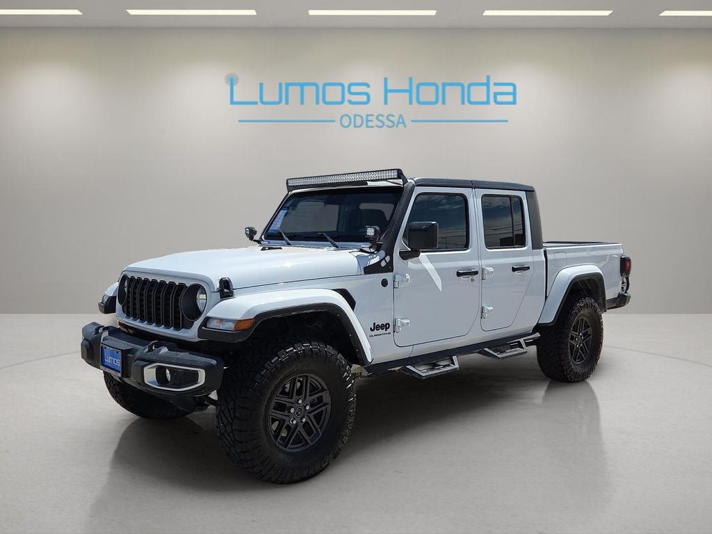 2024 Jeep Gladiator Sport