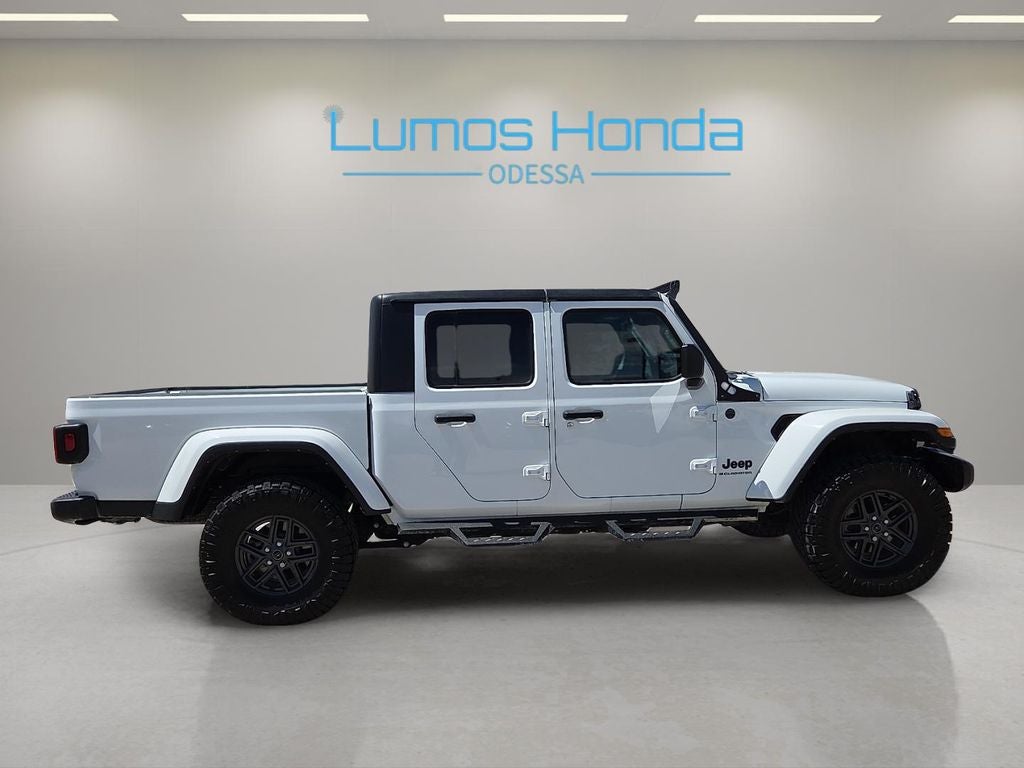 2024 Jeep Gladiator Sport