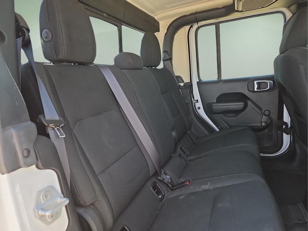 2022 Jeep Gladiator Sport