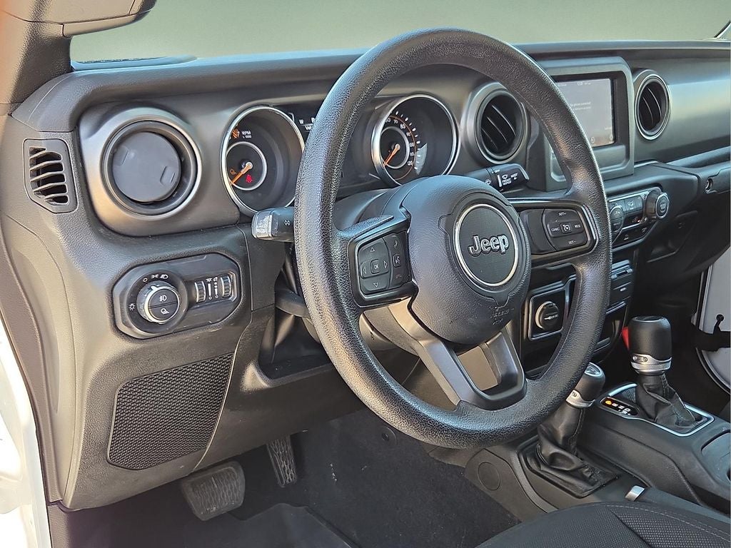 2022 Jeep Gladiator Sport