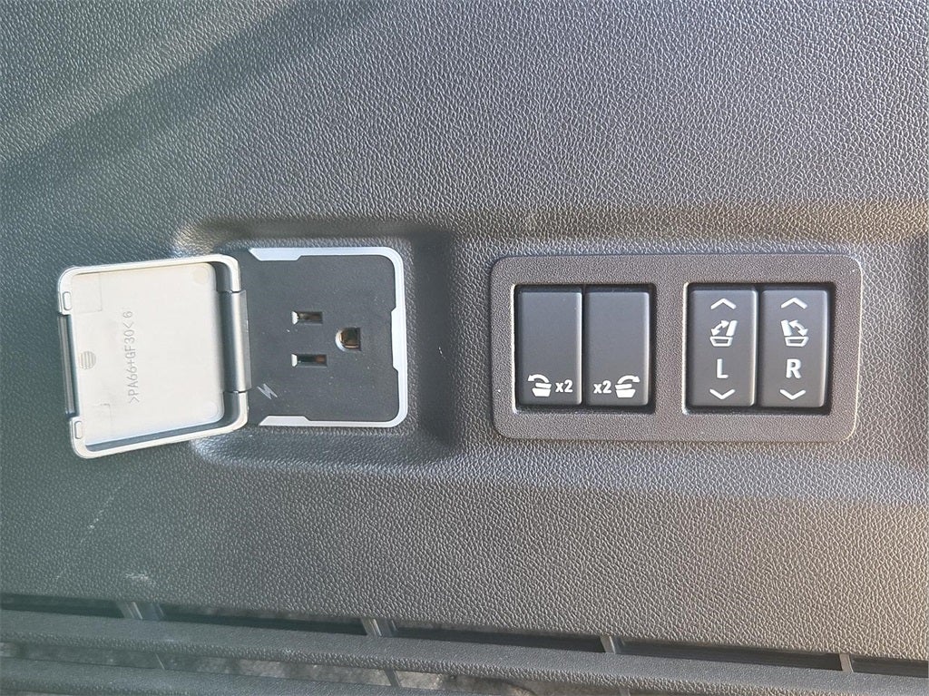 2025 GMC Yukon AT4 Ultimate