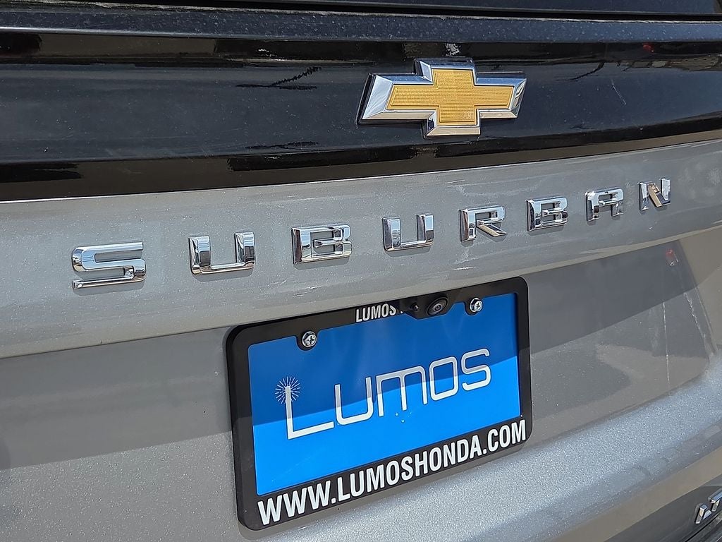 2025 Chevrolet Suburban LT