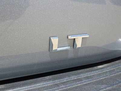 2025 Chevrolet Suburban LT