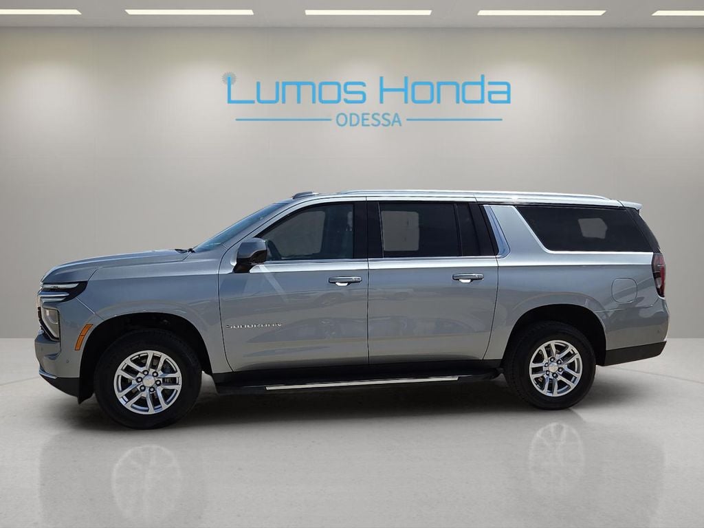2025 Chevrolet Suburban LT