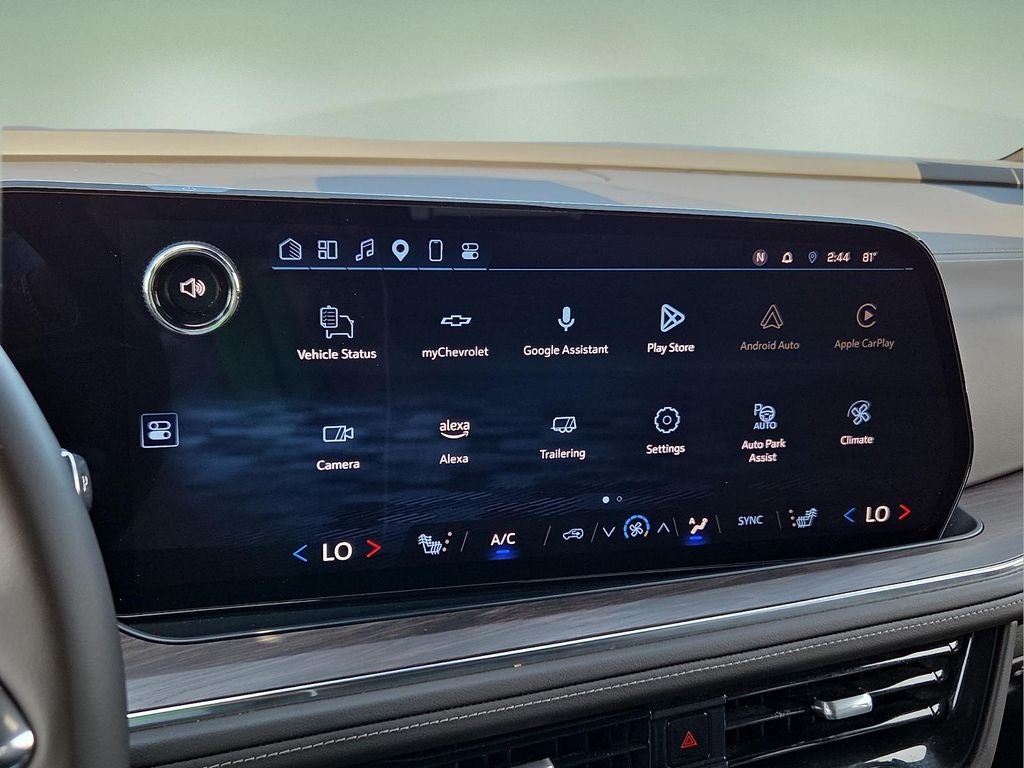 2025 Chevrolet Suburban LT