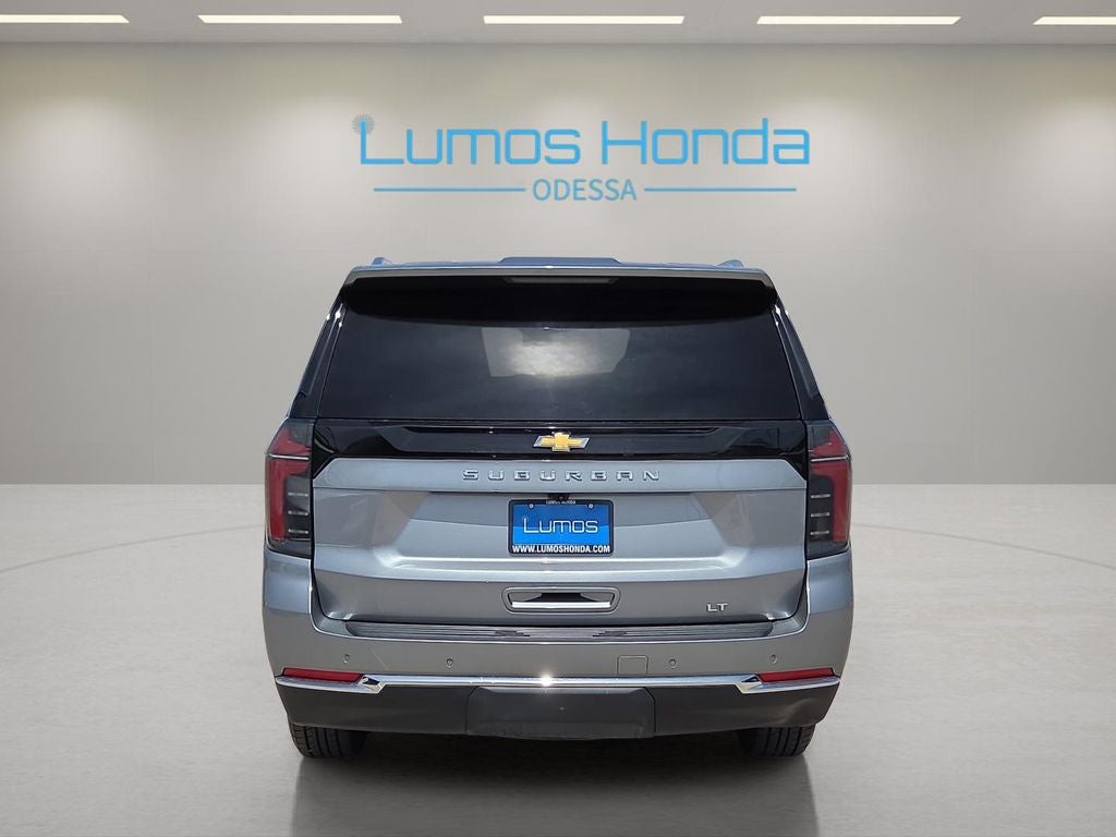 2025 Chevrolet Suburban LT
