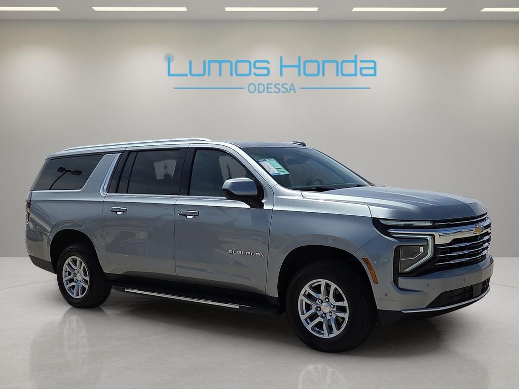 2025 Chevrolet Suburban LT