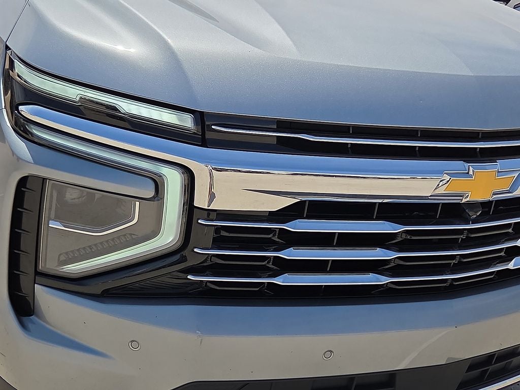 2025 Chevrolet Suburban LT
