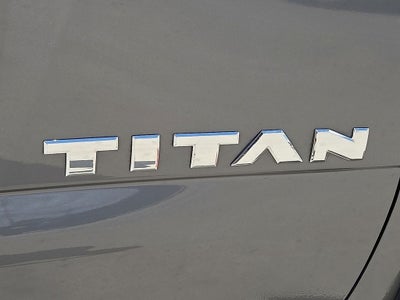 2023 Nissan Titan SV