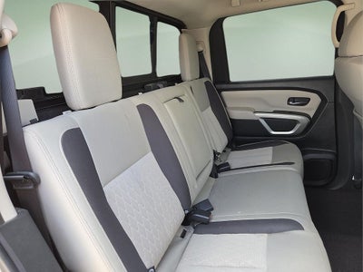 2023 Nissan Titan SV