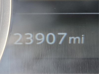 2023 Nissan Titan SV