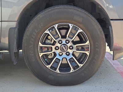 2023 Nissan Titan SV
