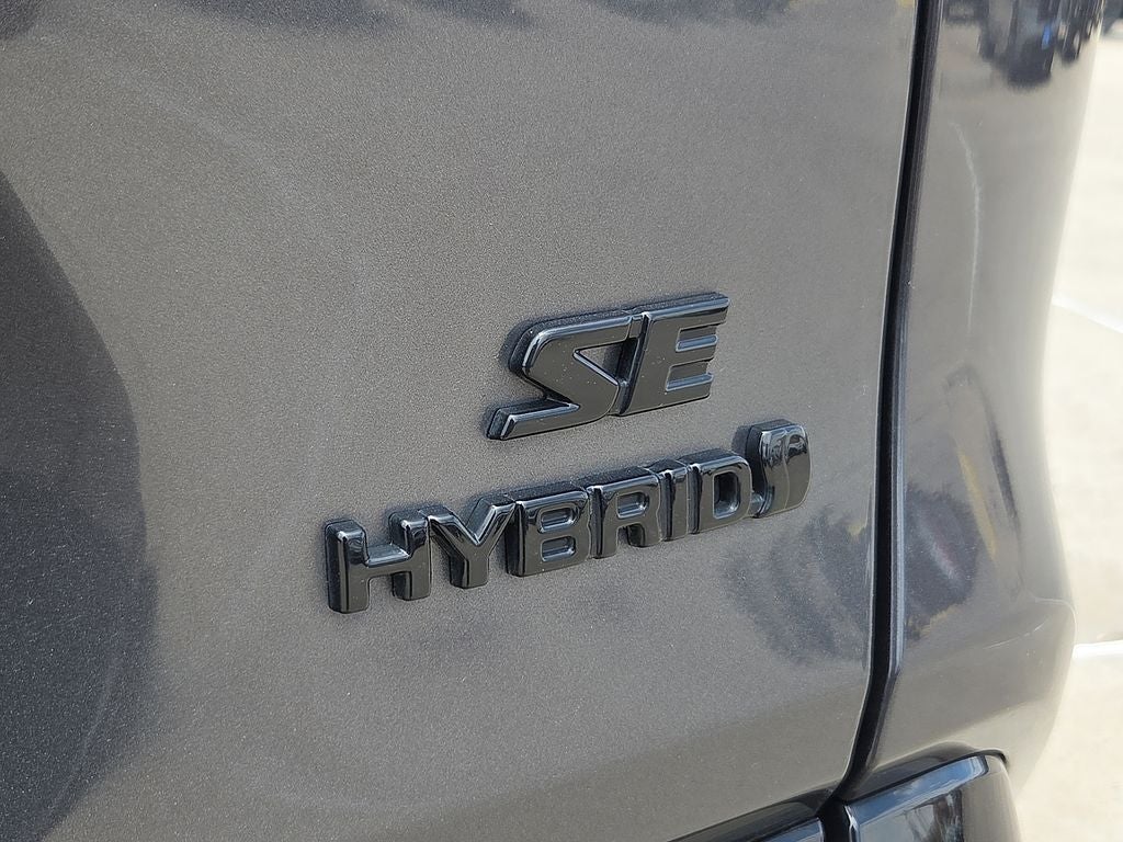 2024 Toyota RAV4 Hybrid SE