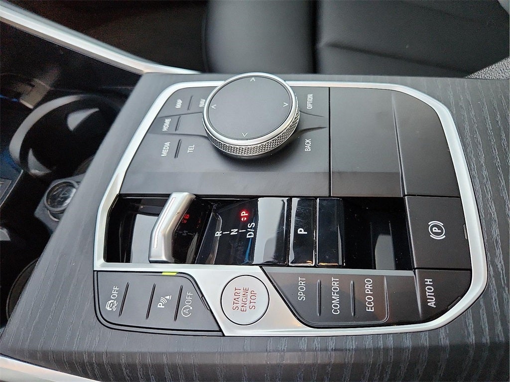 2025 BMW 3 Series 330i