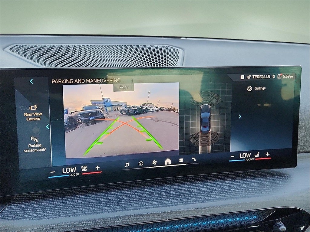 2025 BMW 3 Series 330i