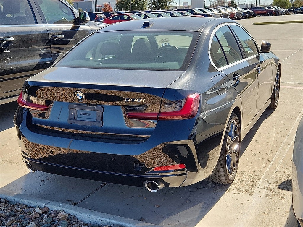 2025 BMW 3 Series 330i