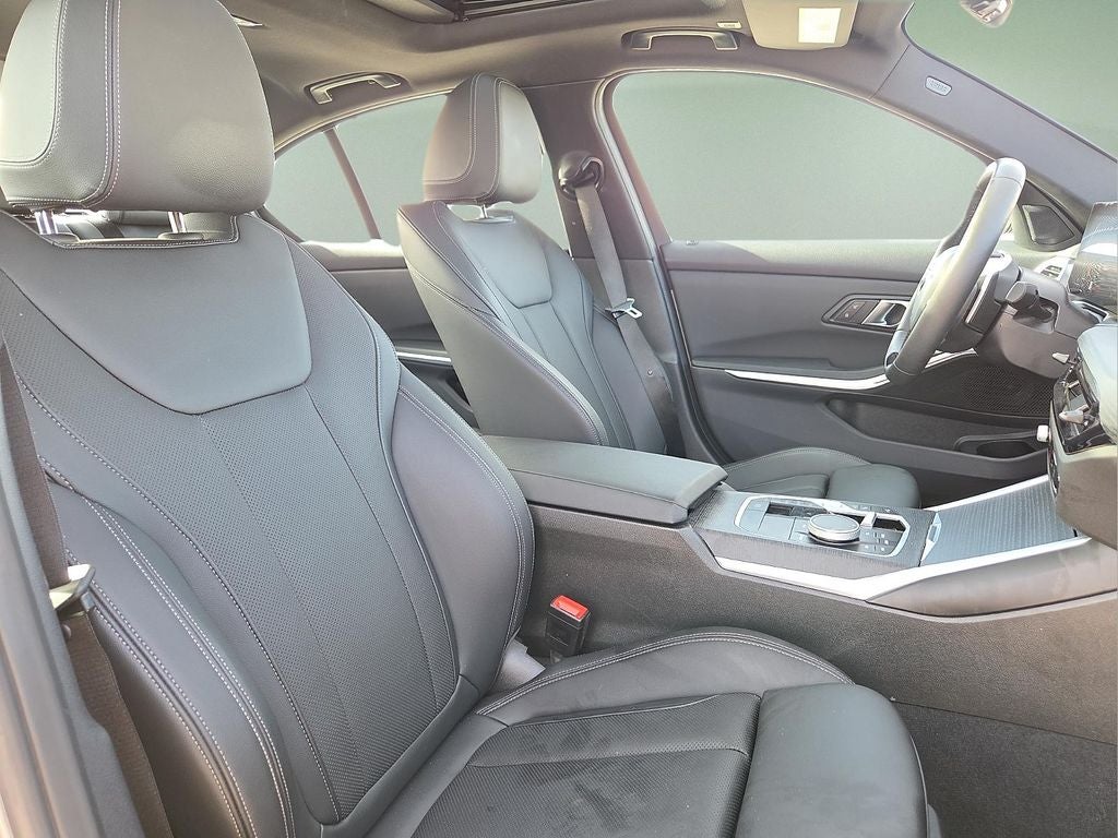 2025 BMW 3 Series 330i