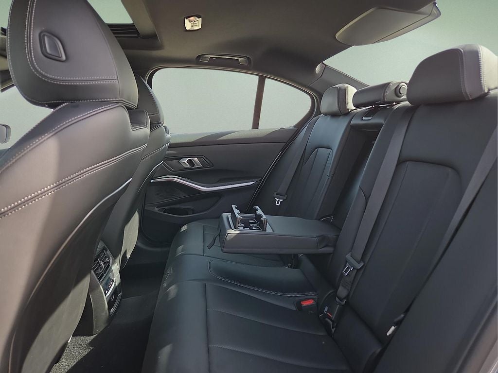 2025 BMW 3 Series 330i