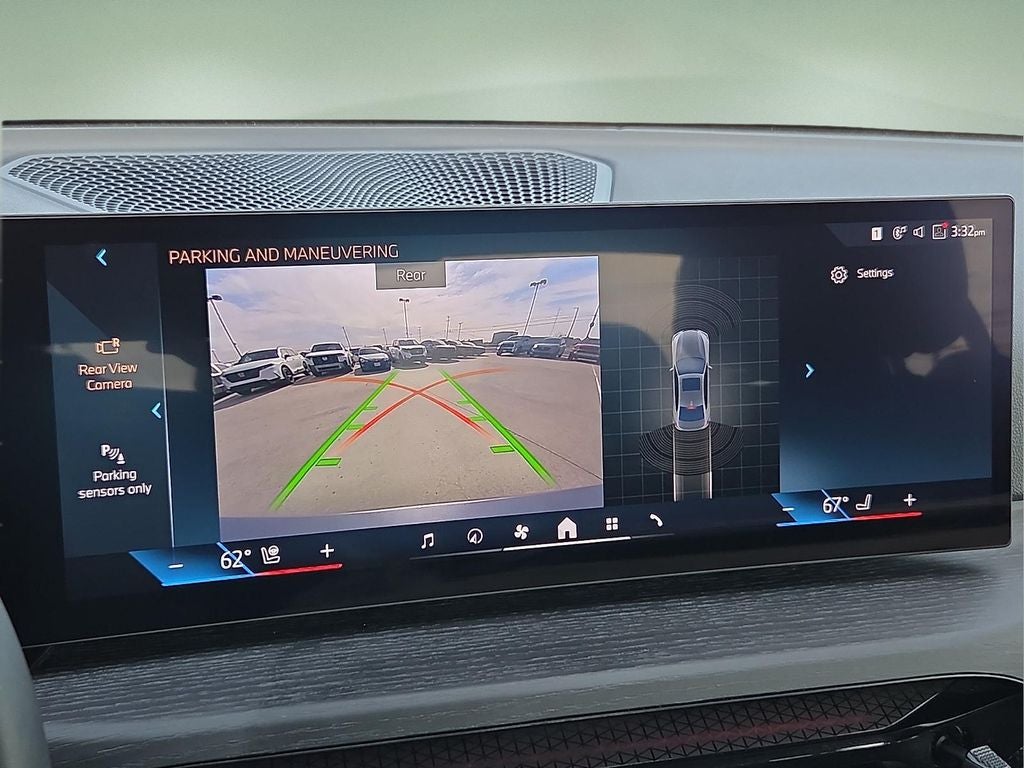 2025 BMW 3 Series 330i