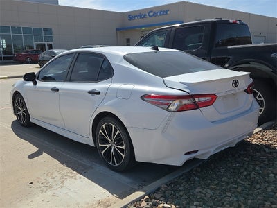 2019 Toyota Camry SE