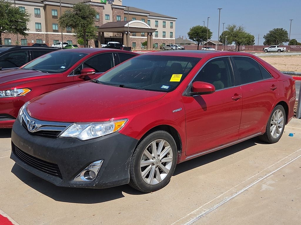 2014 Toyota Camry Hybrid XLE