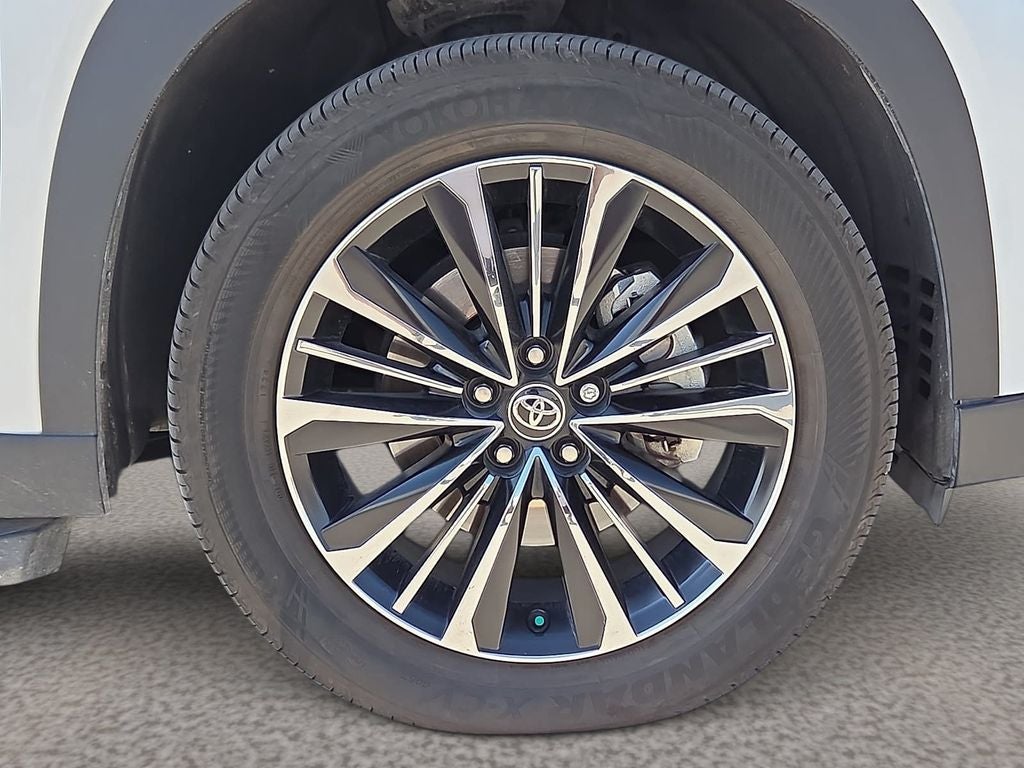 2025 Toyota Grand Highlander Hybrid MAX Platinum
