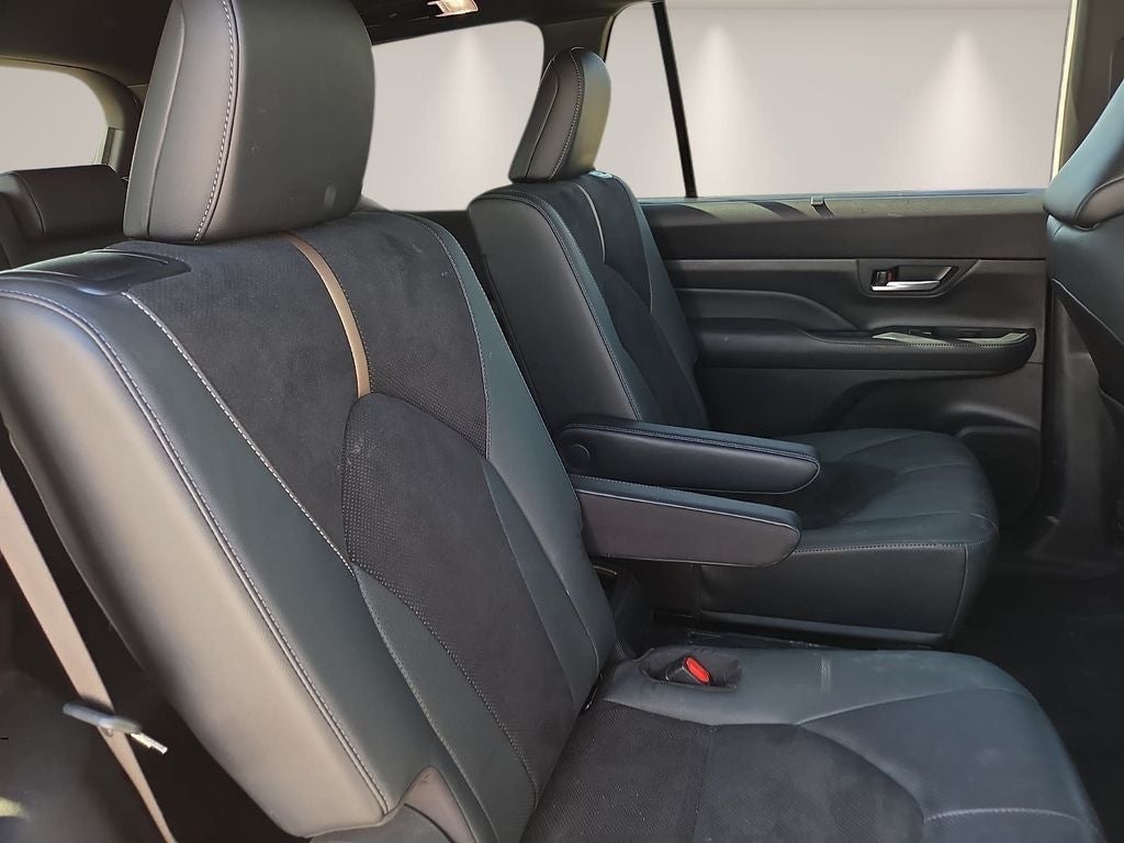 2025 Toyota Grand Highlander Hybrid MAX Platinum