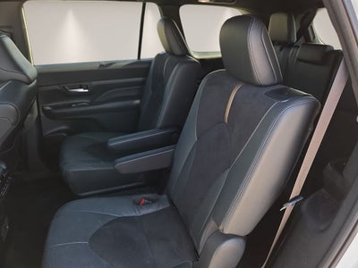 2025 Toyota Grand Highlander Hybrid MAX Platinum