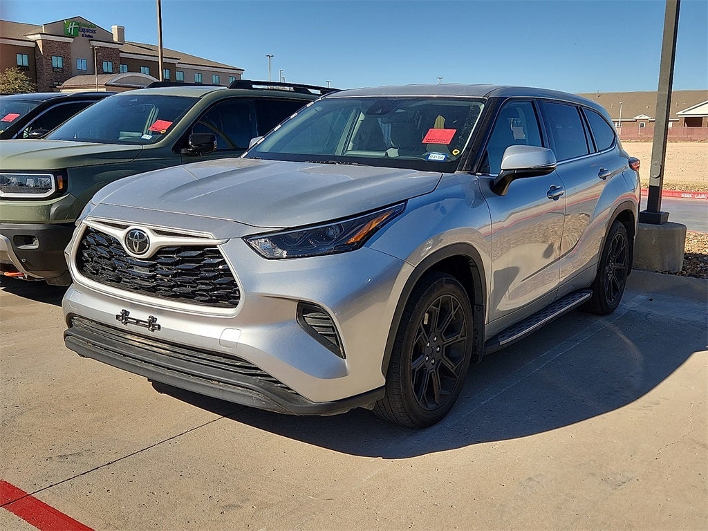 2022 Toyota Highlander L