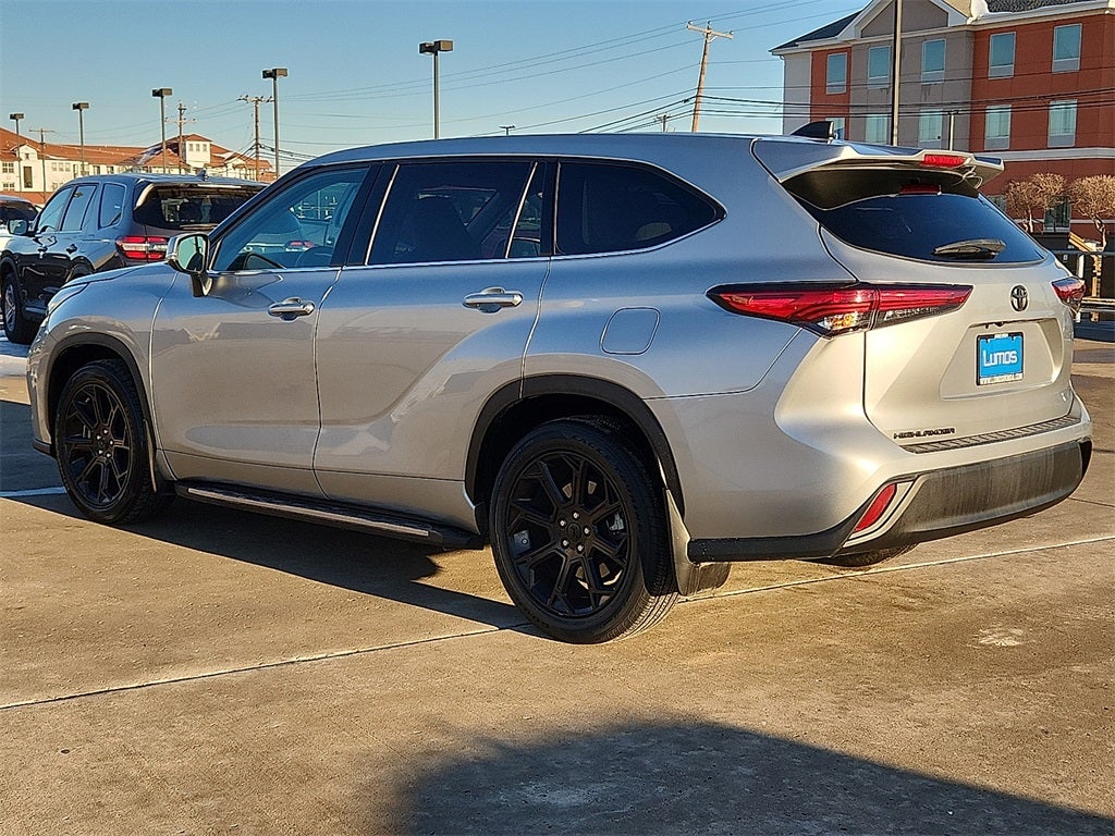 2022 Toyota Highlander L