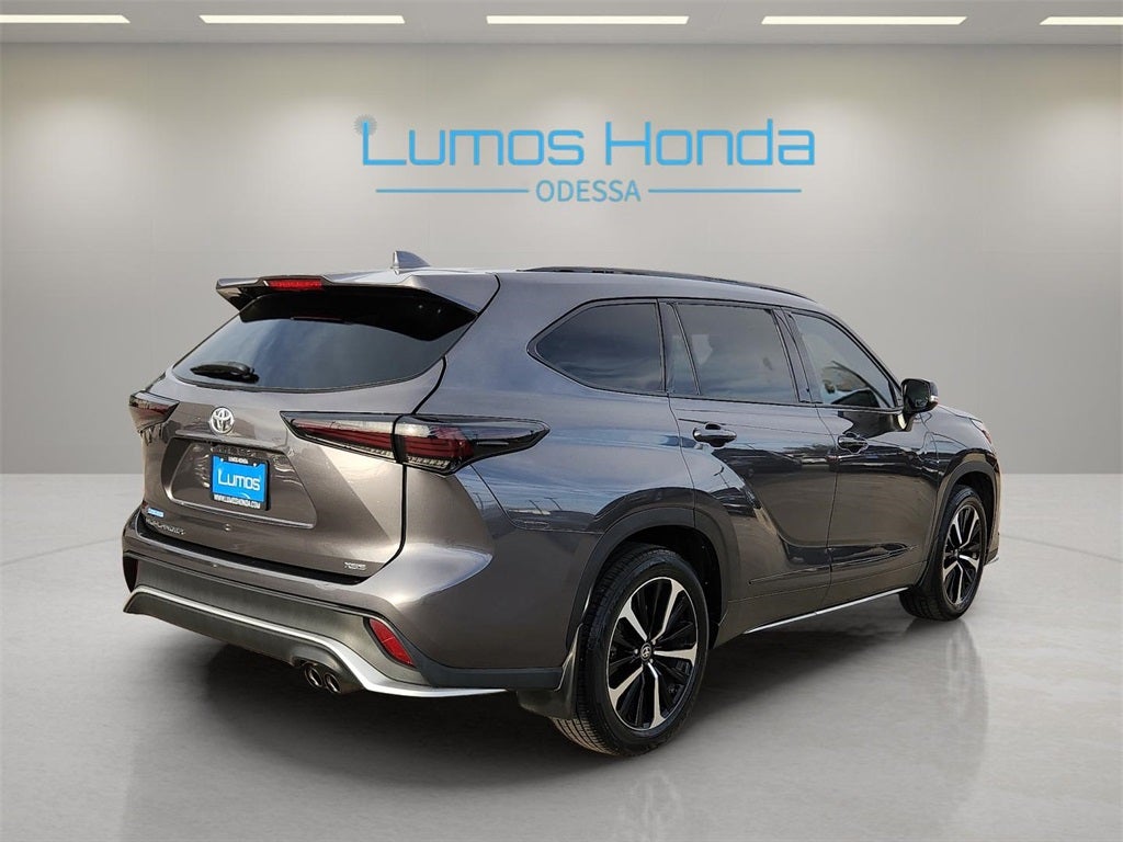 2021 Toyota Highlander XSE