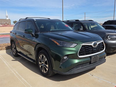 2024 Toyota Highlander XLE