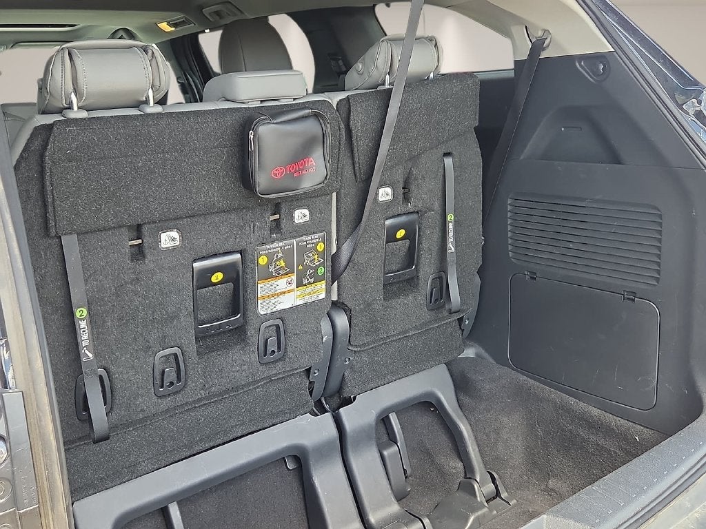 2026 Toyota Sienna XLE 8 Passenger