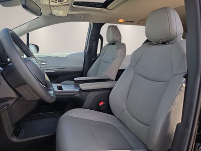 2026 Toyota Sienna XLE 8 Passenger