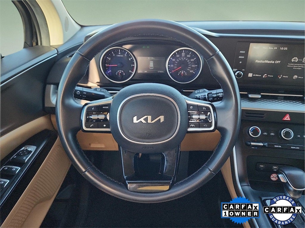 2024 Kia Carnival LX
