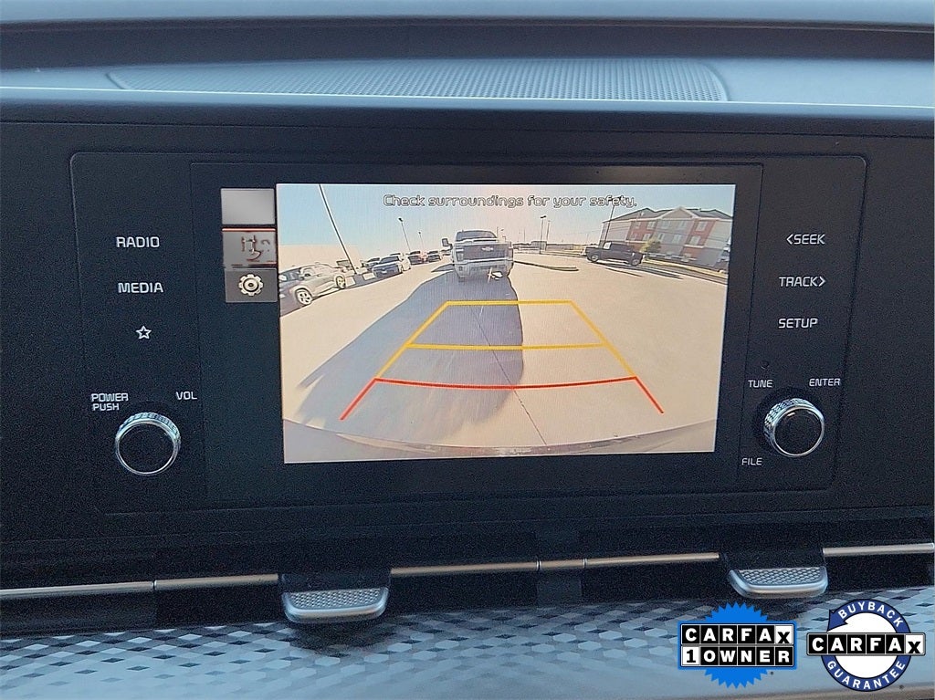 2024 Kia Carnival LX