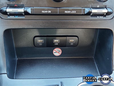 2024 Kia Carnival LX