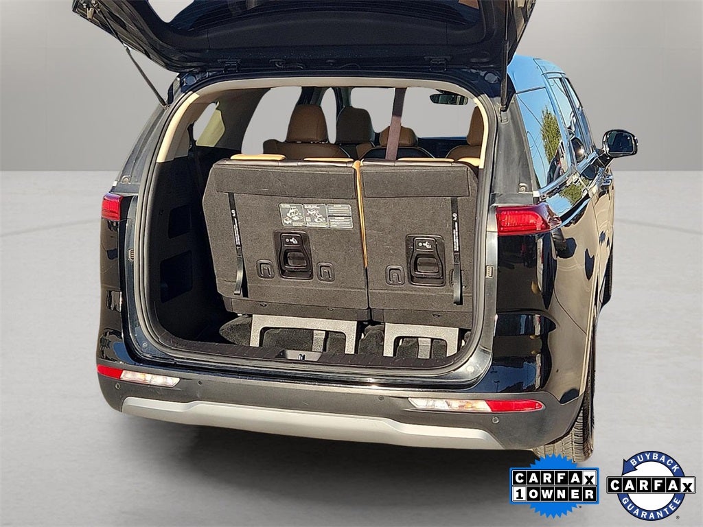 2024 Kia Carnival LX